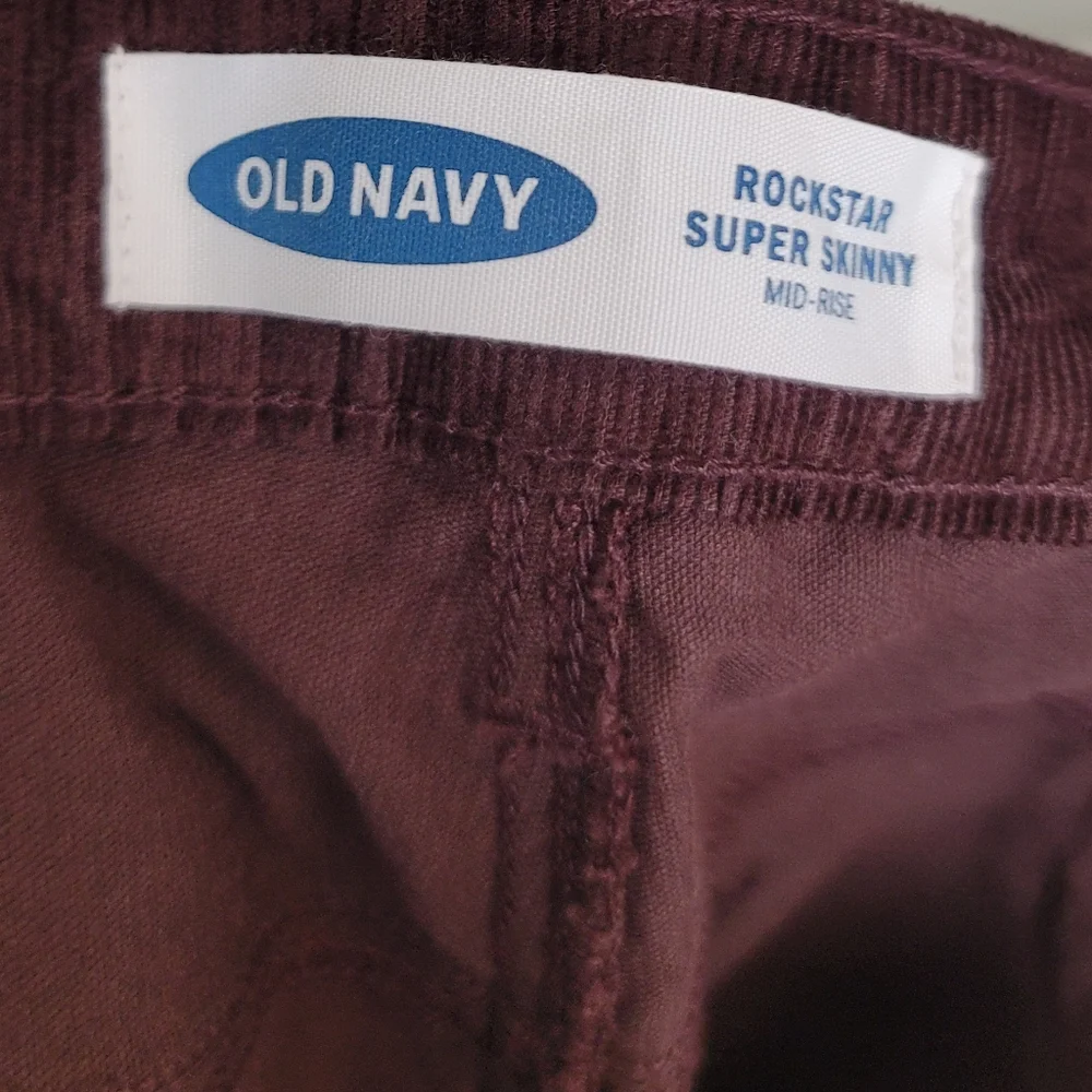 🆕️ Old Navy Mid-Rise Rockstar Super Skinny Corduroy Pants in Brown Tupelo - Picture 3 of 12